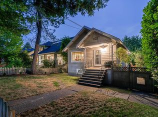 1408 Edinburgh St, New Westminster, BC V3M2W4