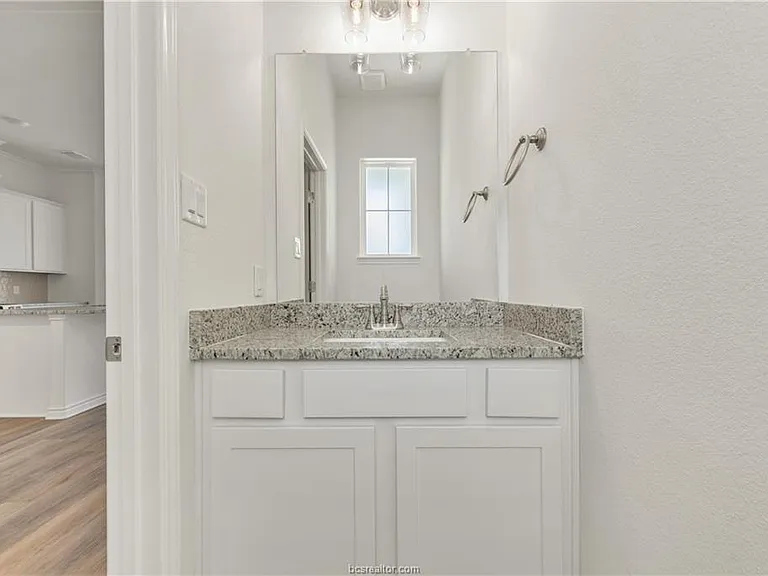 2547 Leyla Ln — Photo 4