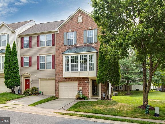 2nd image of 10700 Croydon Ct