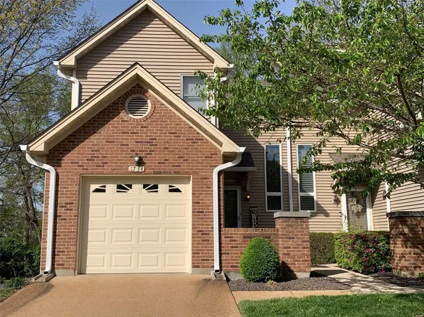 1734 Blue Oak Dr, Chesterfield, MO 63017
