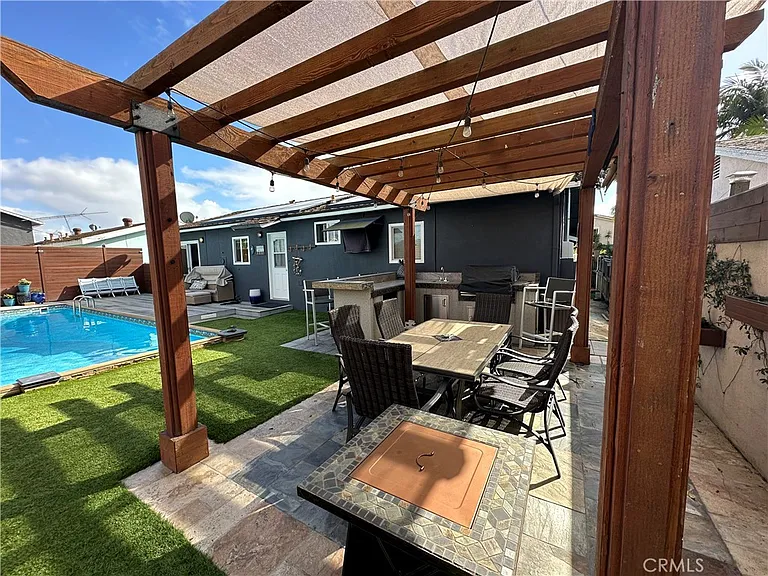 5311 Hendricksen Dr — Photo 29
