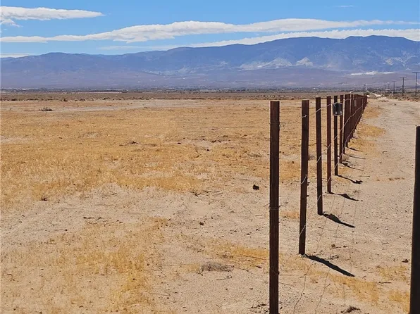 34525 Northside Rd, Lucerne Valley, CA 92356