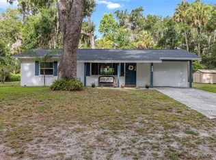 868 N Gardenview Ter, Crystal River, FL 34429