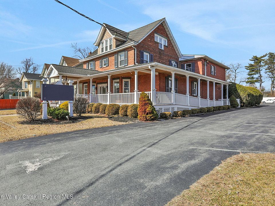 1st image of 411 Albany Avenue