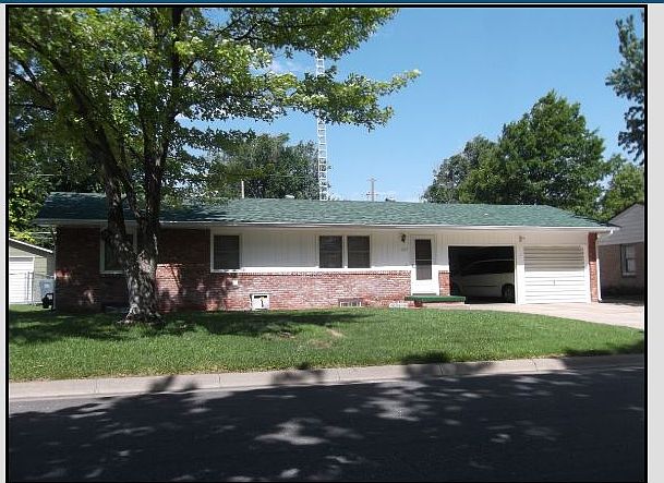 1st image of 1607 N Pleasant St