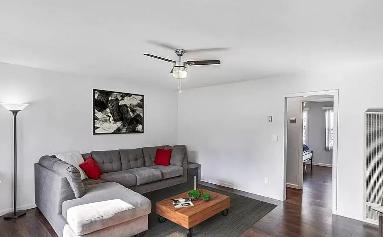 1350 Knoxville St — Photo 1