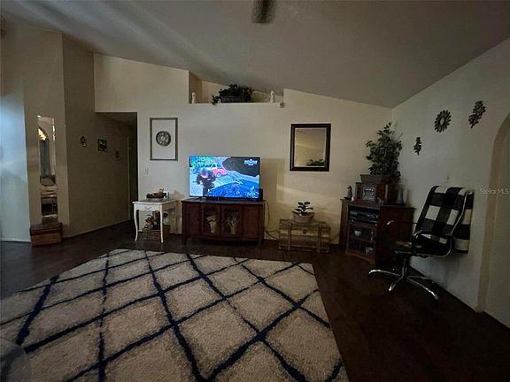 5th image of 3155 Smoke Signal Cir
