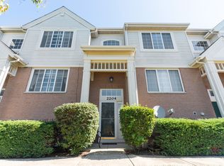2204 W Concord Ln #2204, Addison, IL 60101