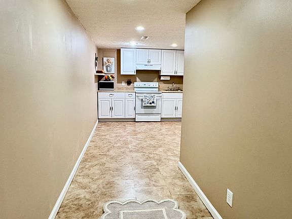 4th image of 2301 Quartz Dr