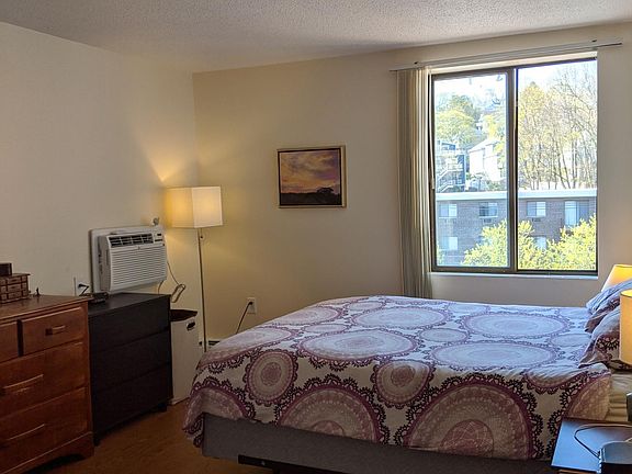 5th image of 109 Tremont St #497