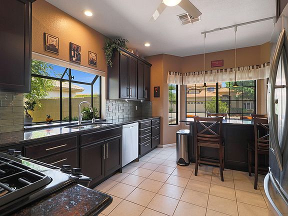5th image of 24720 S Saddletree Dr