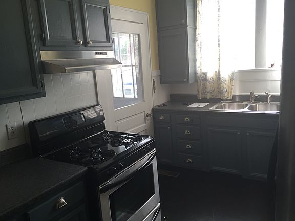 2nd image of 501 E Race Ave