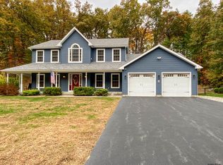 83 Round Pond Rd, Queensbury, NY 12804