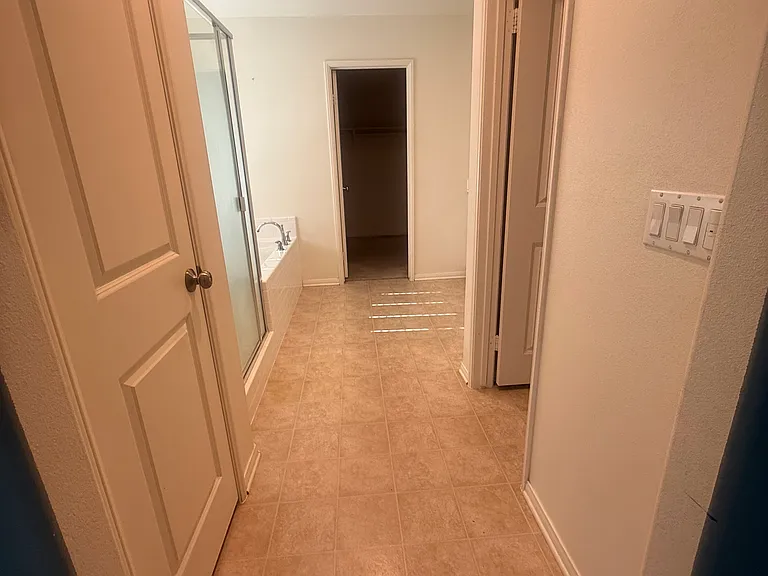 12992 Ivy Hill Ct — Photo 22
