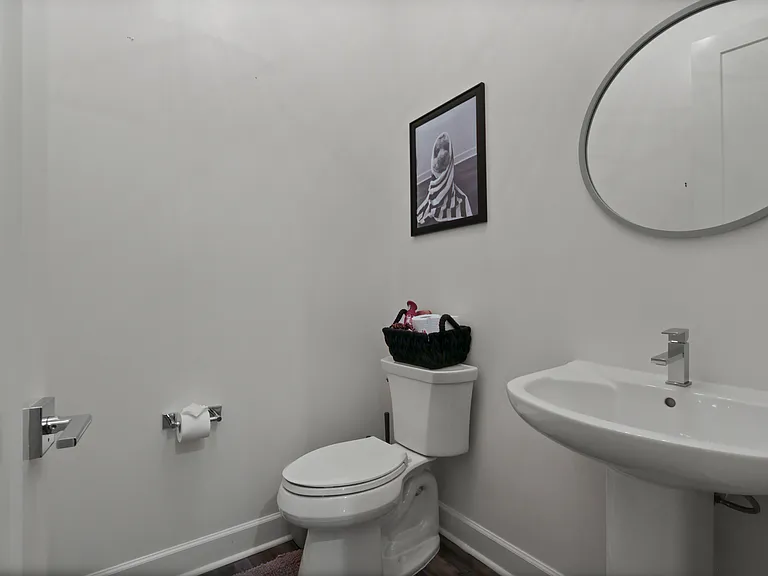 1813 Park Ave #106 — Photo 9