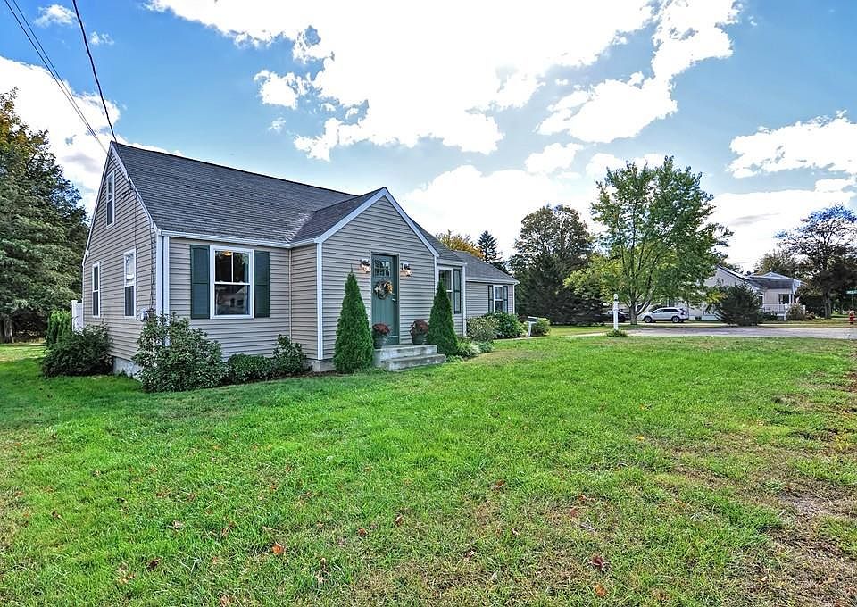 29 Lake St, Bellingham, MA 02019 Zillow
