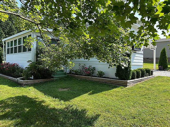 4th image of 87 Klondike Ln
