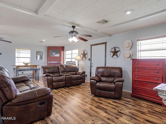 3rd image of 20927 W Liberty Farm Rd