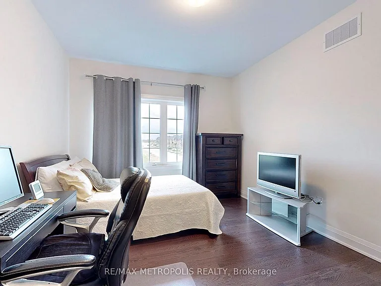 100 Ballantyne Blvd — Photo 28