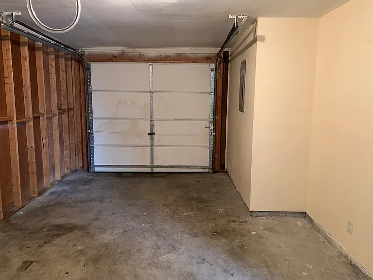 619 Honey Creek Ln — Photo 10
