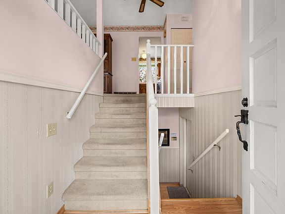 4th image of 9507 204b St