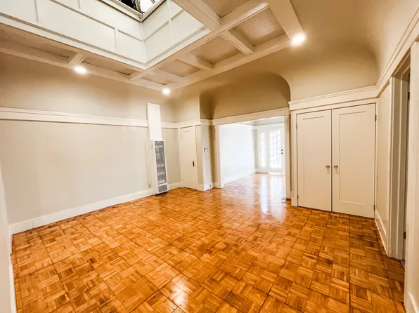 755 Daisy Ave, Long Beach, CA 90813