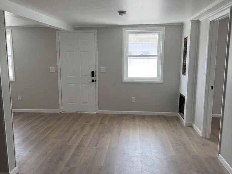 721 Orwood Pl — Photo 2