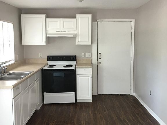 4th image of 7214 E 21st Ave