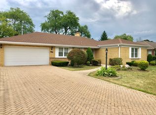 1886 Manor Ln, Park Ridge, IL 60068