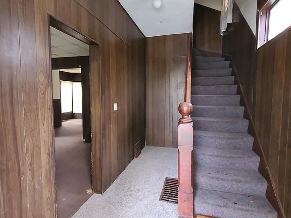 3rd image of 4211 Lafayette Ave