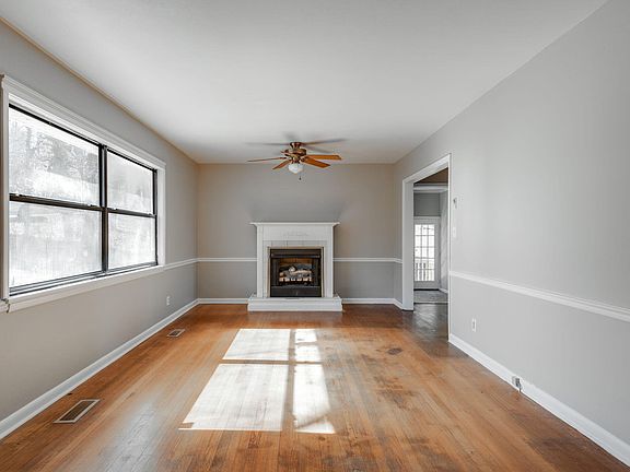 4th image of 1115 Clermont Dr