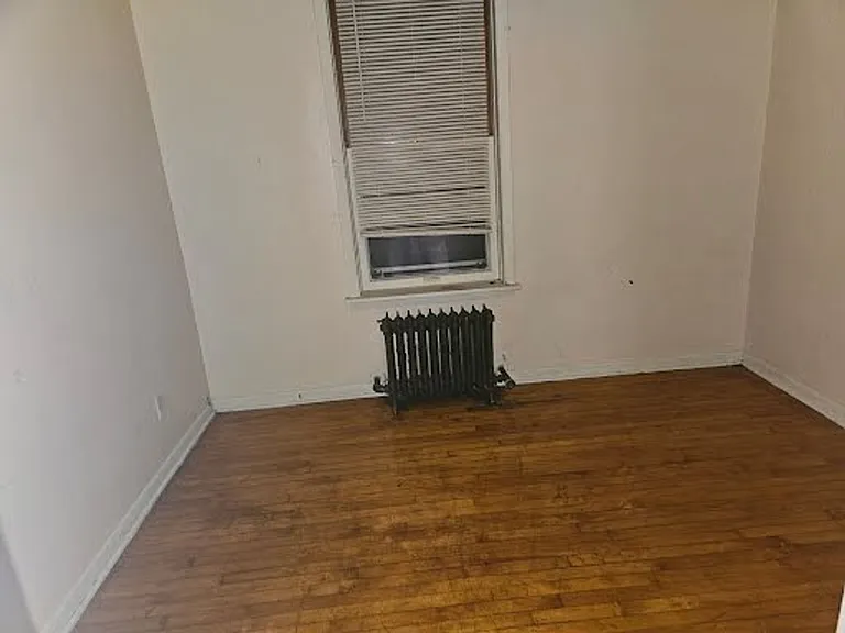 2323-2337 S 5th St./2346-2348 S Chase Ave. - 13 Unit — Photo 18