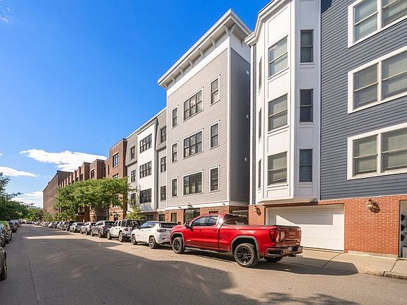 3rd image of 360 W 2nd St Unit 19