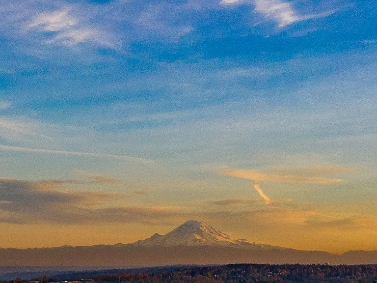 Luna West Seattle — Photo 37