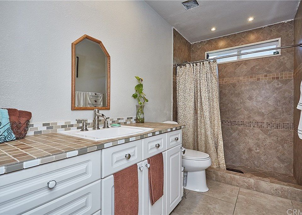 1st image of 3376 Lynwood Dr