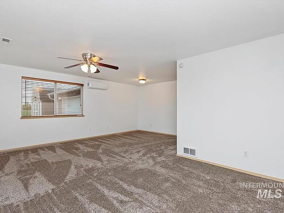 5th image of 1051 Haas Rd