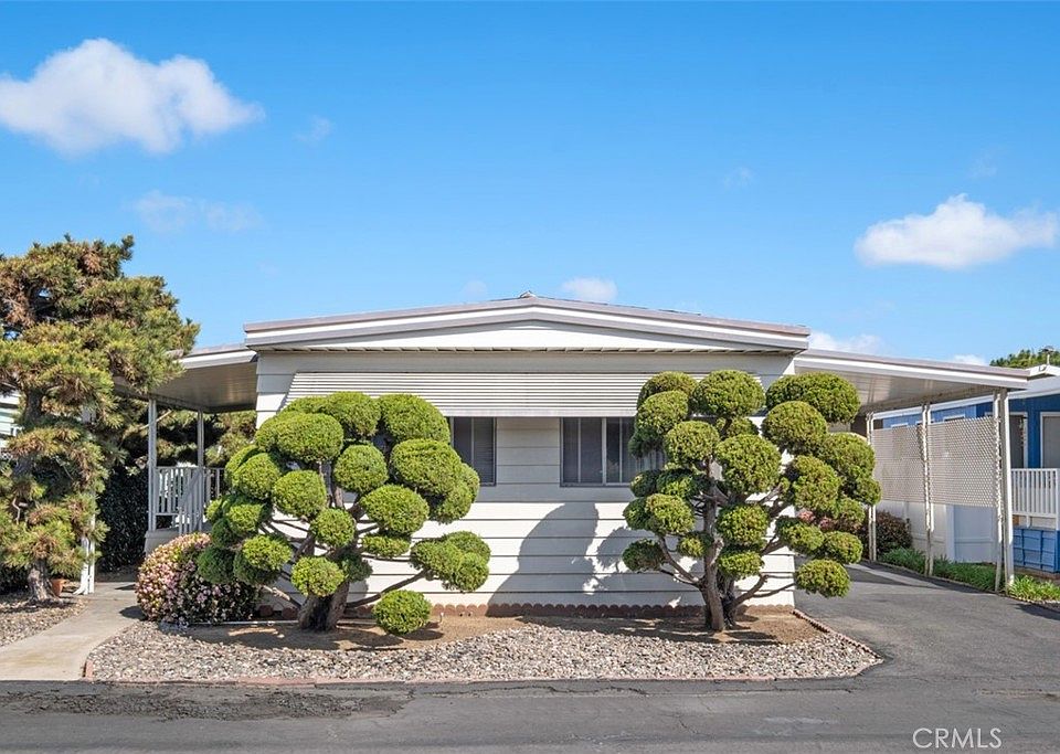 1st image of 1750 Whittier Ave #27