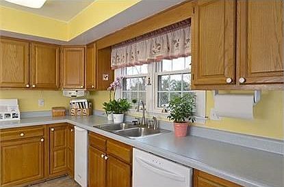 5th image of 404 Sugarwood Dr