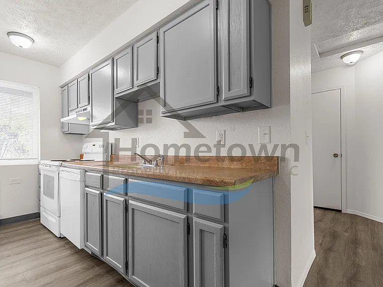 1205 W Emma Ave — Photo 11