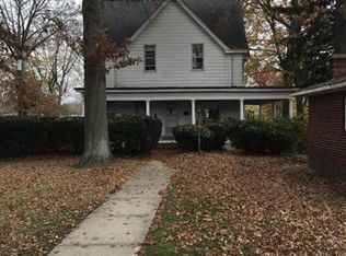 1705 State St, Alton, IL 62002