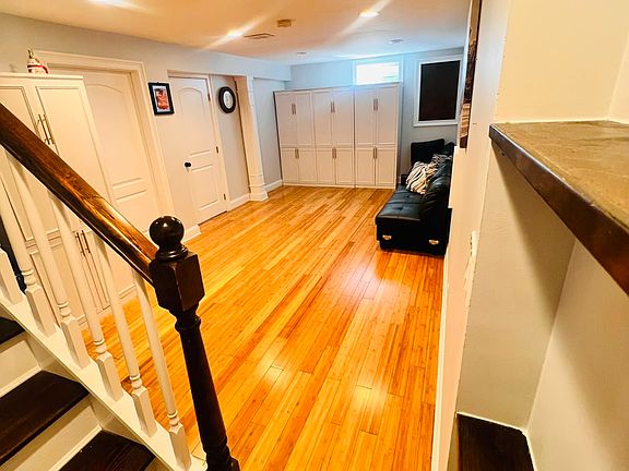5th image of 31 Walnut St #1