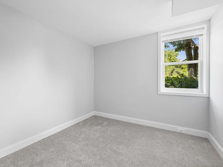 Stuart Woods Apartments — Photo 43