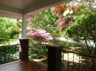 28 Hendrix St, Asheville, NC 28806