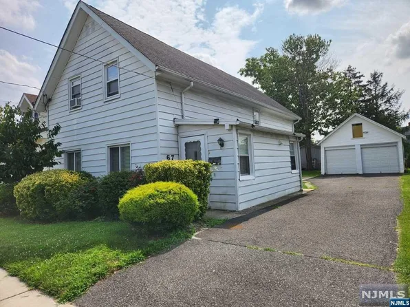 67 Pickens St, Little Ferry, NJ 07643