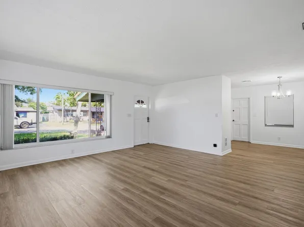 4630 NE 3rd Terrace, Oakland Park, FL 33334