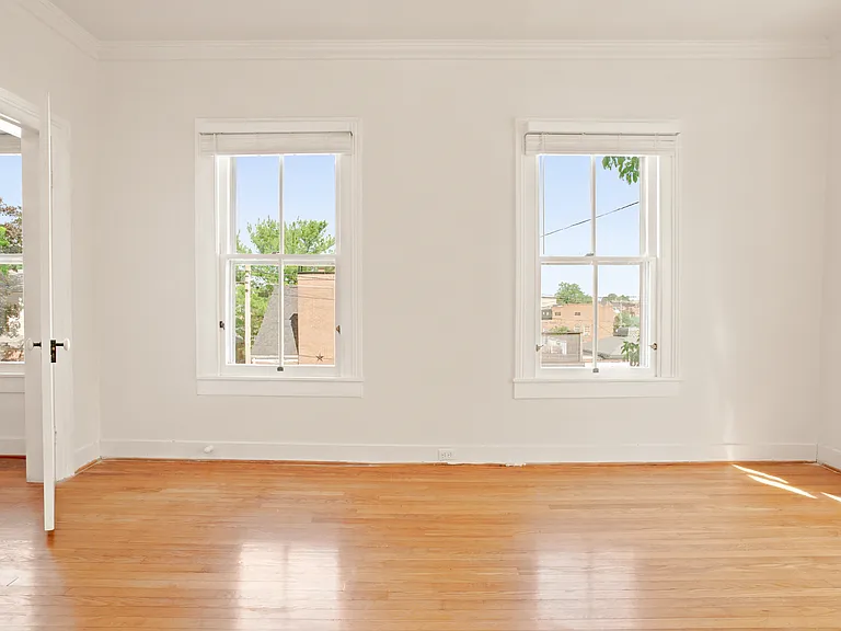 209 N Washington St — Photo 101