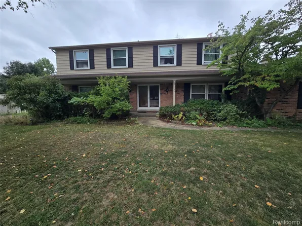 31129 Sturbridge St, Farmington Hills, MI 48331