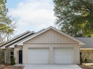 6033 Shiloh Drive, Wilmington, NC 28409