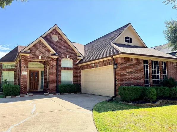 411 Crestridge Dr, Sugar Land, TX 77479
