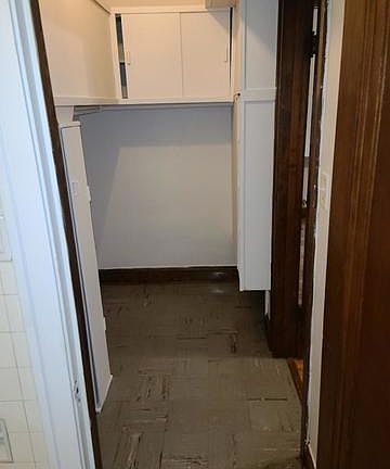2nd image of 3207 N Cicero Ave #305